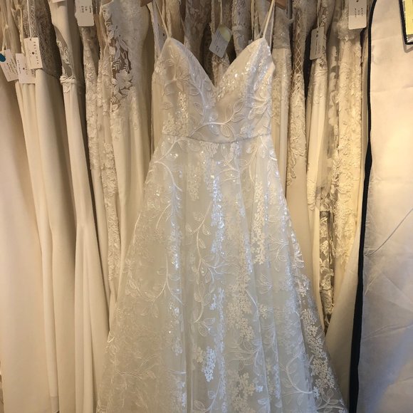 Ivory, a-line, spaghetti straps, lace all around, sequins - Picture 2 of 7